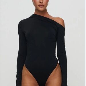 Princess Polly Antilles One Shoulder Bodysuit Black NWT Size 4
